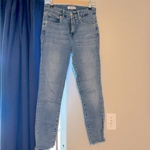 Good American good legs cropped skinny jeans